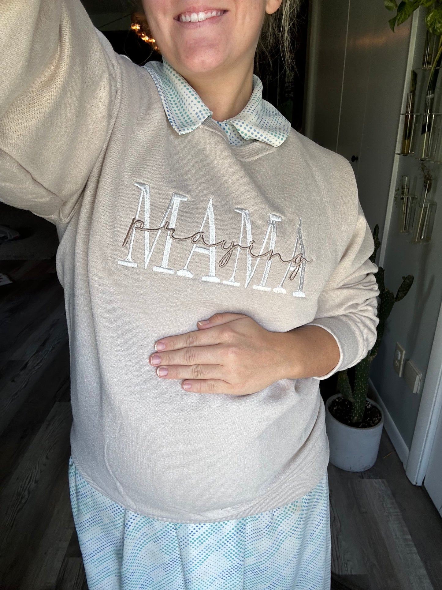 Praying Mama Sweatshirt