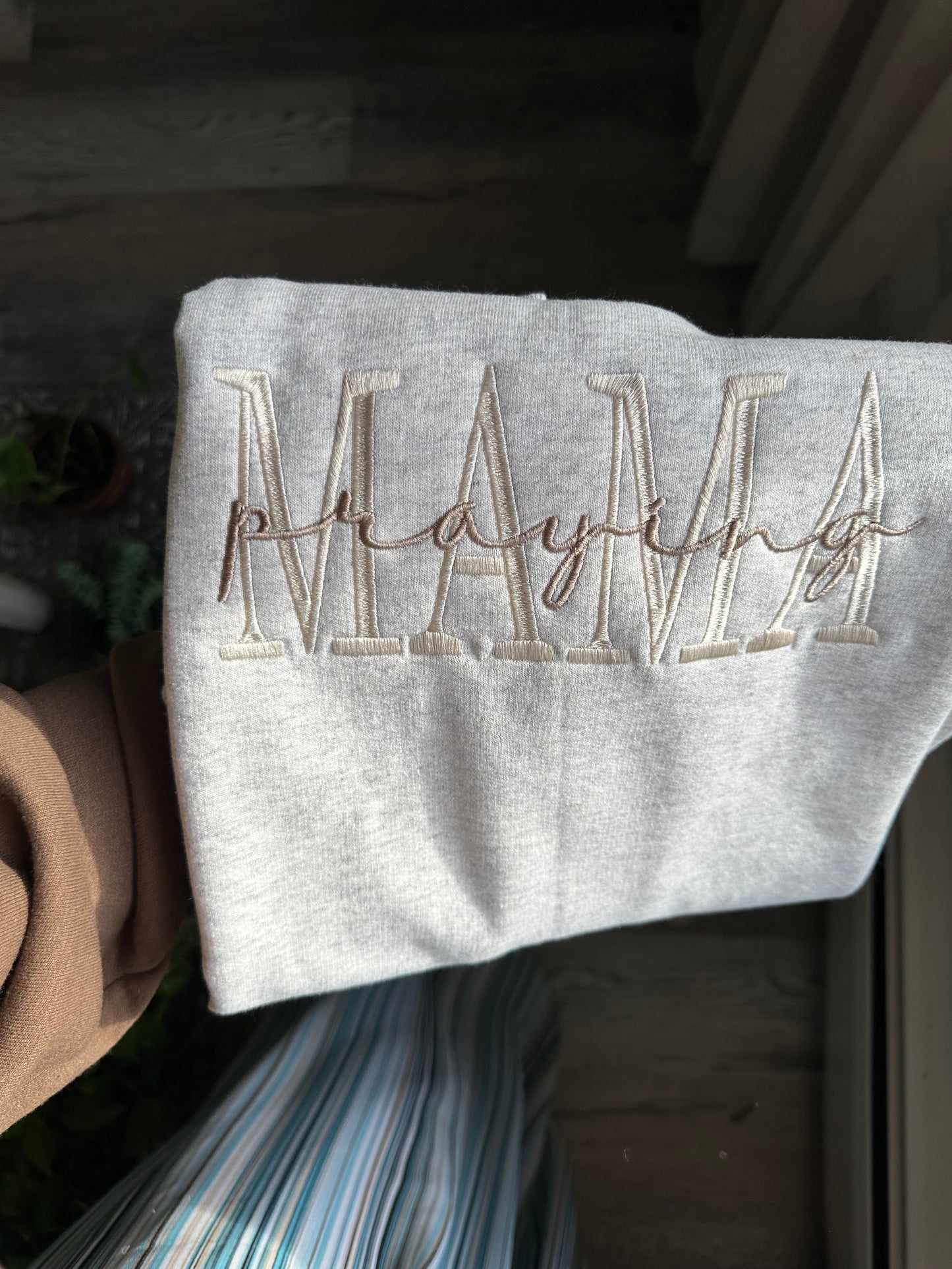 Praying Mama Sweatshirt